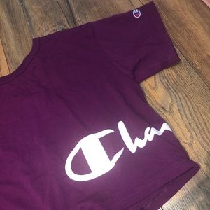 🌱2/$25 🆕 CHAMPION cropped t-shirt